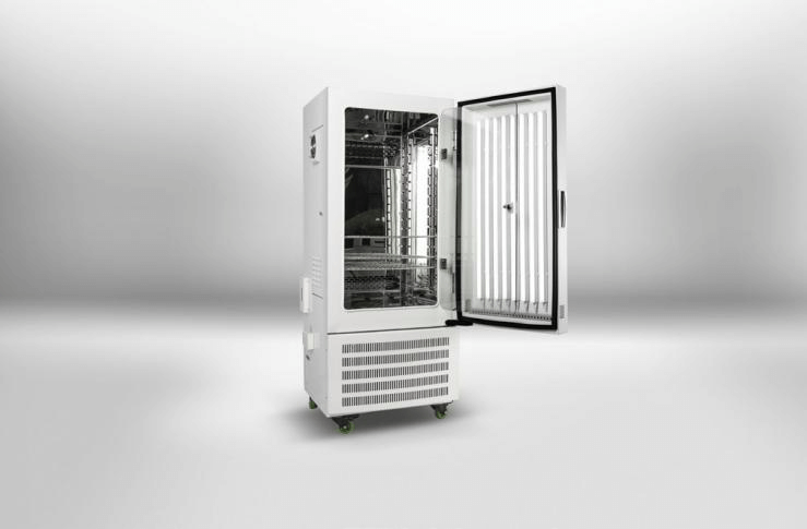 Biochemical incubator