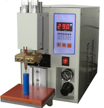 Spot welding machiine