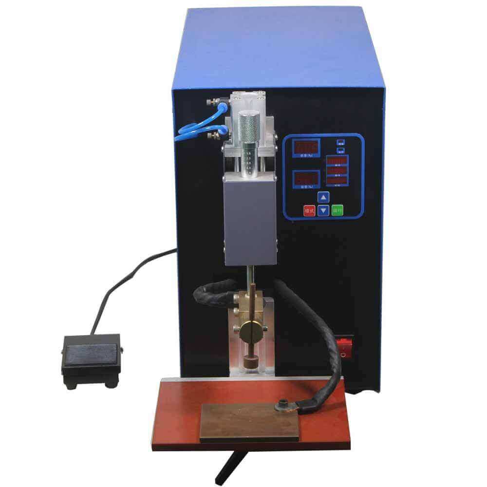 Spot welding machiine