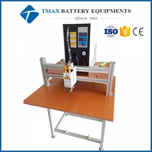 High precision spot welder